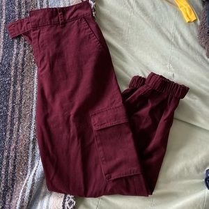 High waisted maroon cargo joggers